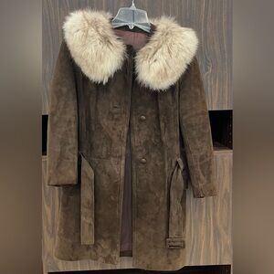 Vintage suede jacket with fur collar